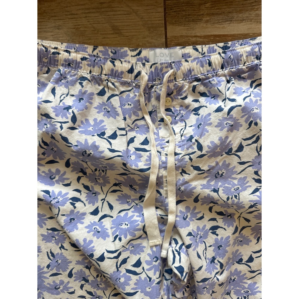LOVE by GAP

100% cotton pj's -periwinkle‎ blue
Size M - Picture 4 of 9